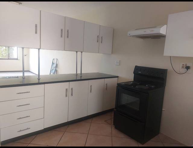3 BEDROOM SECTIONAL TITLE RENTED IN THE WOLDS
